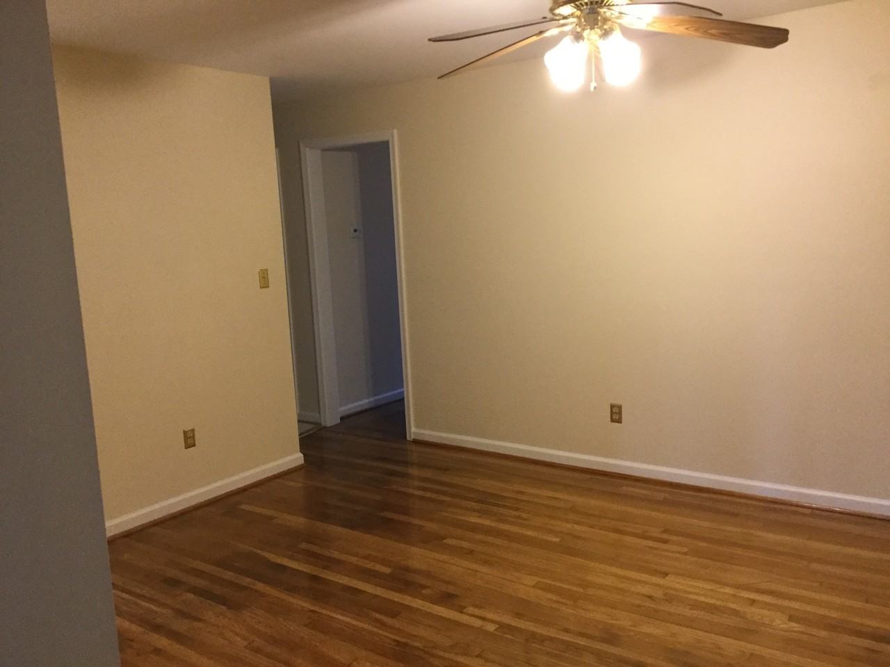 38 Huguenot Rd - Photo 3 of 7