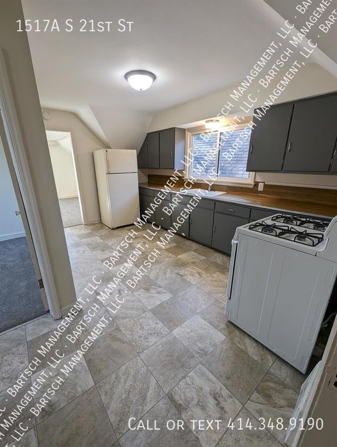 1517A S 21st St - Photo 2 of 7