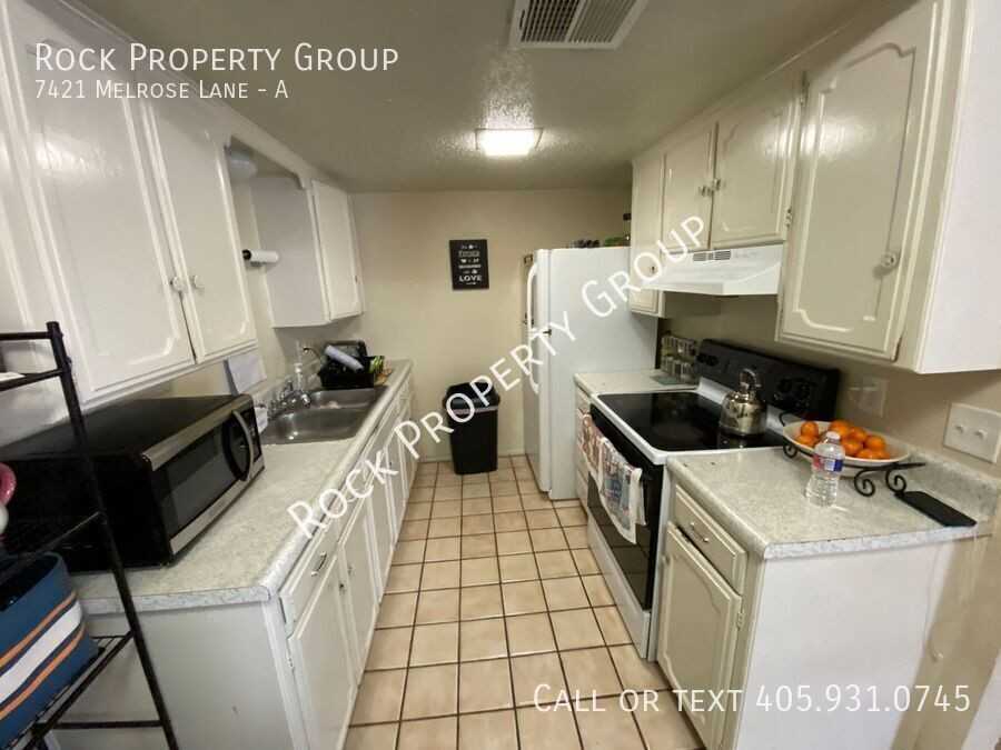 7421 Melrose Ln #A - Photo 3 of 20