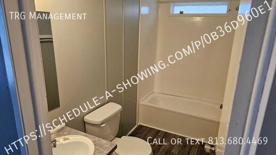 102 Pompano Dr - Photo 3 of 12