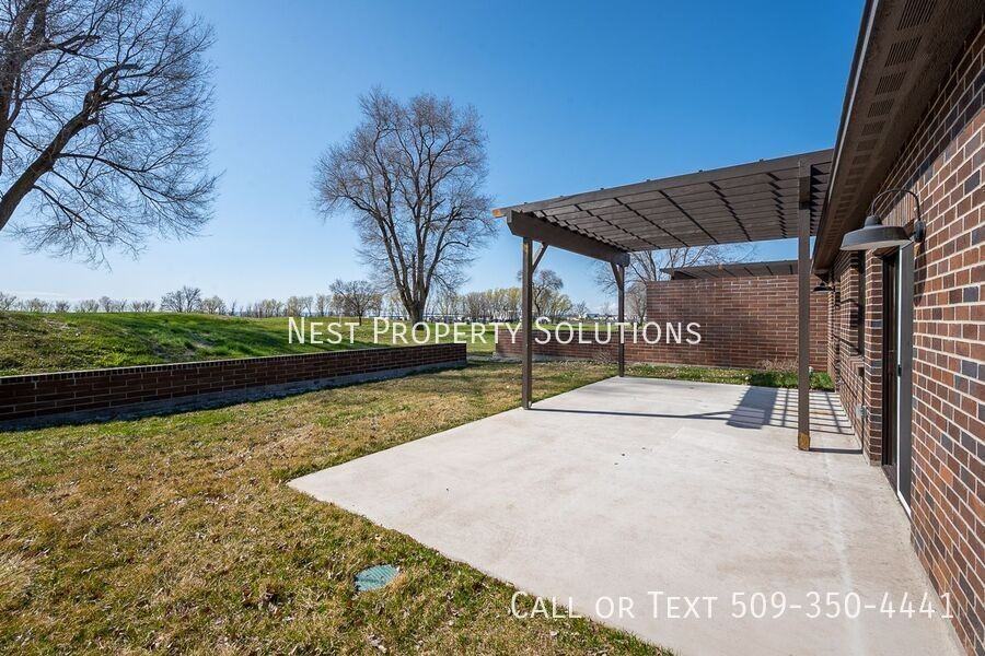 1213 Nanto Rd Ne #B - Photo 2 of 40