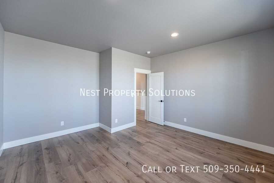 1213 Nanto Rd Ne #B - Photo 6 of 40