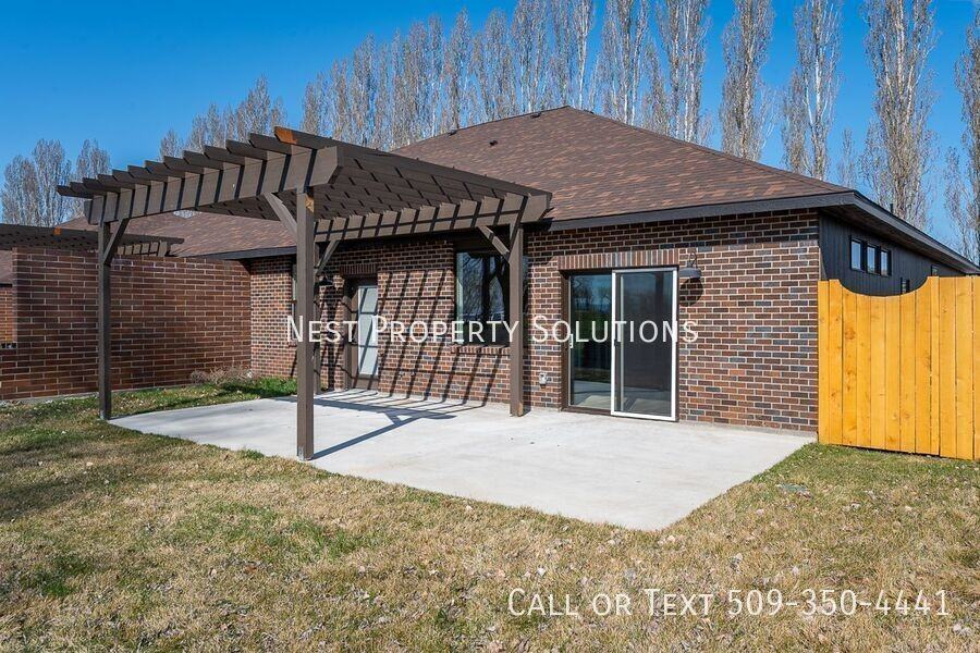 1315 Nanto Rd Ne #A - Photo 2 of 37