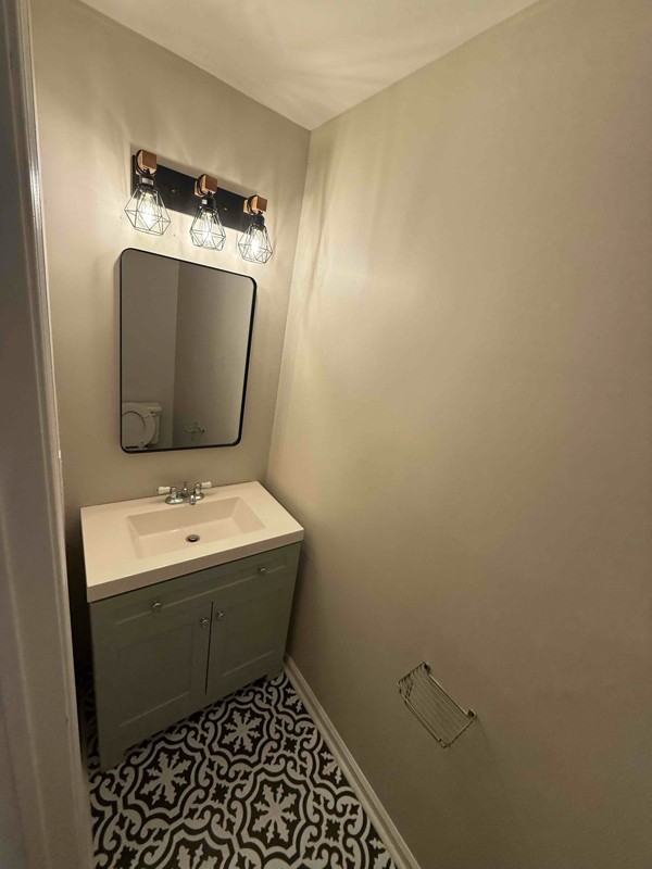 4807 Anglesey Ct - Photo 5 of 16