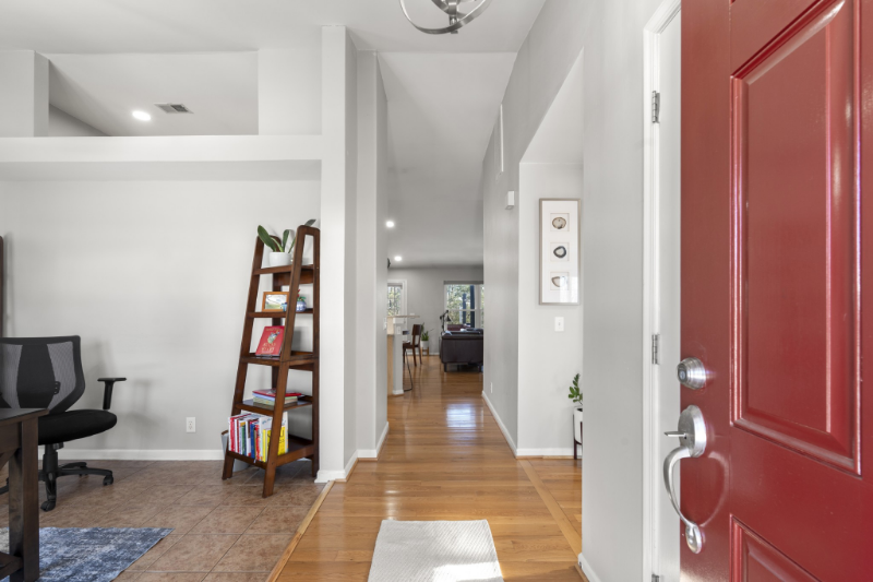 3316 Tinney Pl - Photo 3 of 40