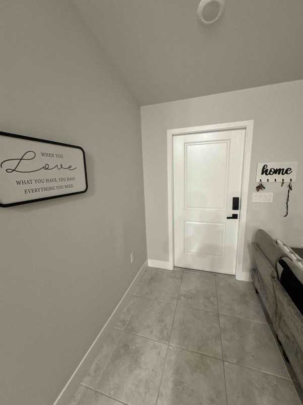 304 Preston St - Photo 2 of 13