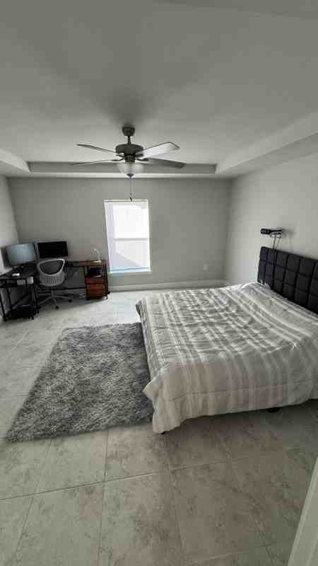 304 Preston St - Photo 6 of 13