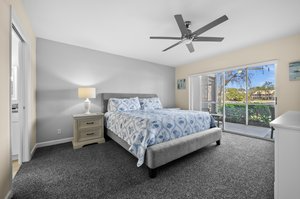 2300 Hidden Lake Dr #5 - Photo 6 of 17