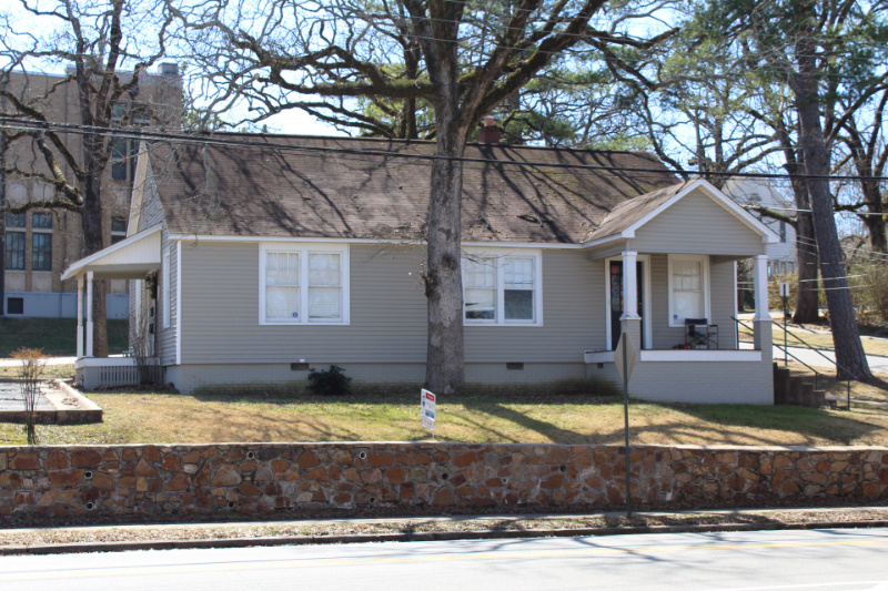 4000 Woodlawn Dr #A - Photo 2 of 18