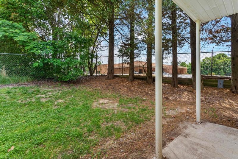 216 Davidson St - Photo 2 of 14