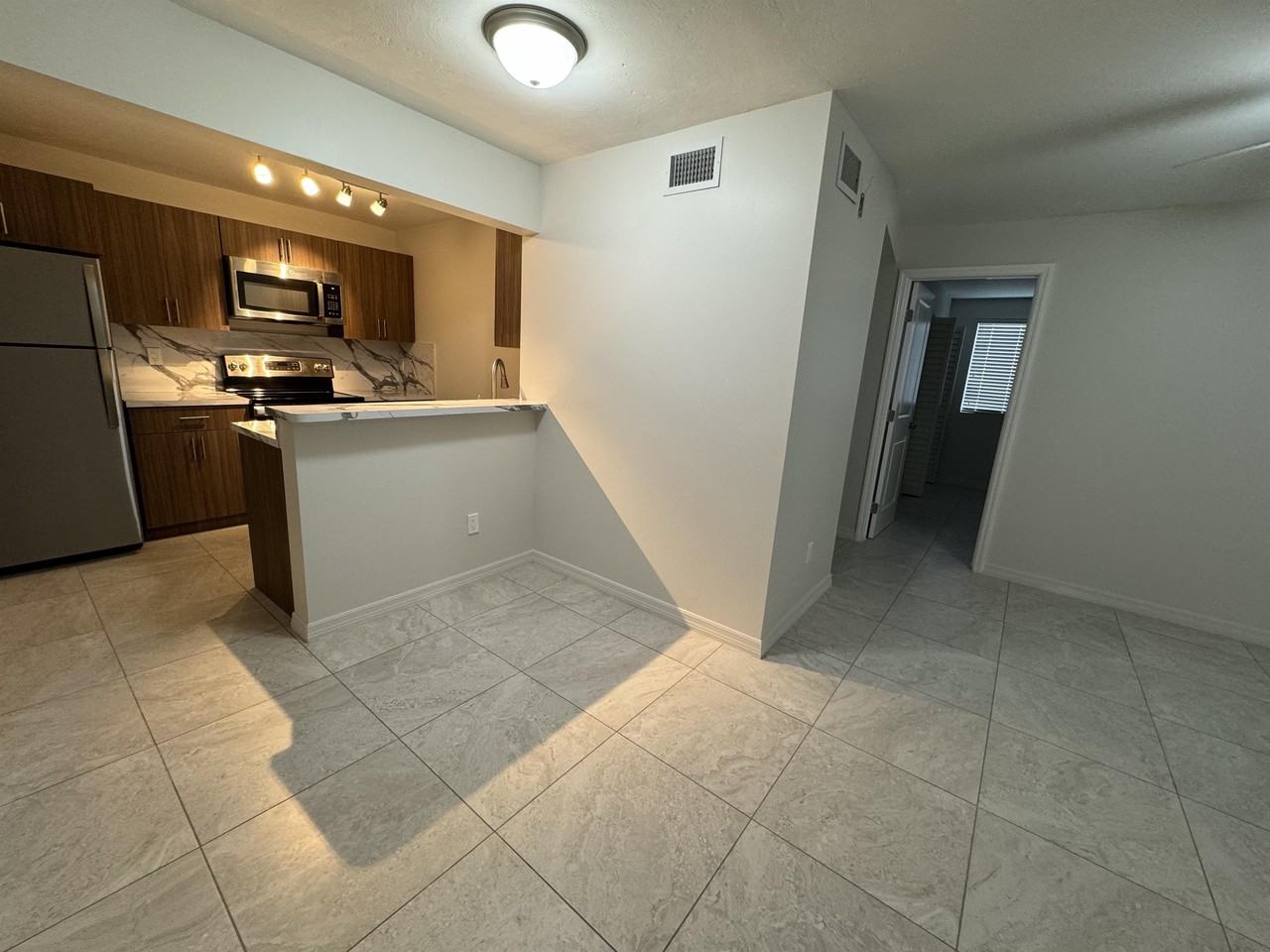 7961 Gladiolus Drive - Photo 6 of 50