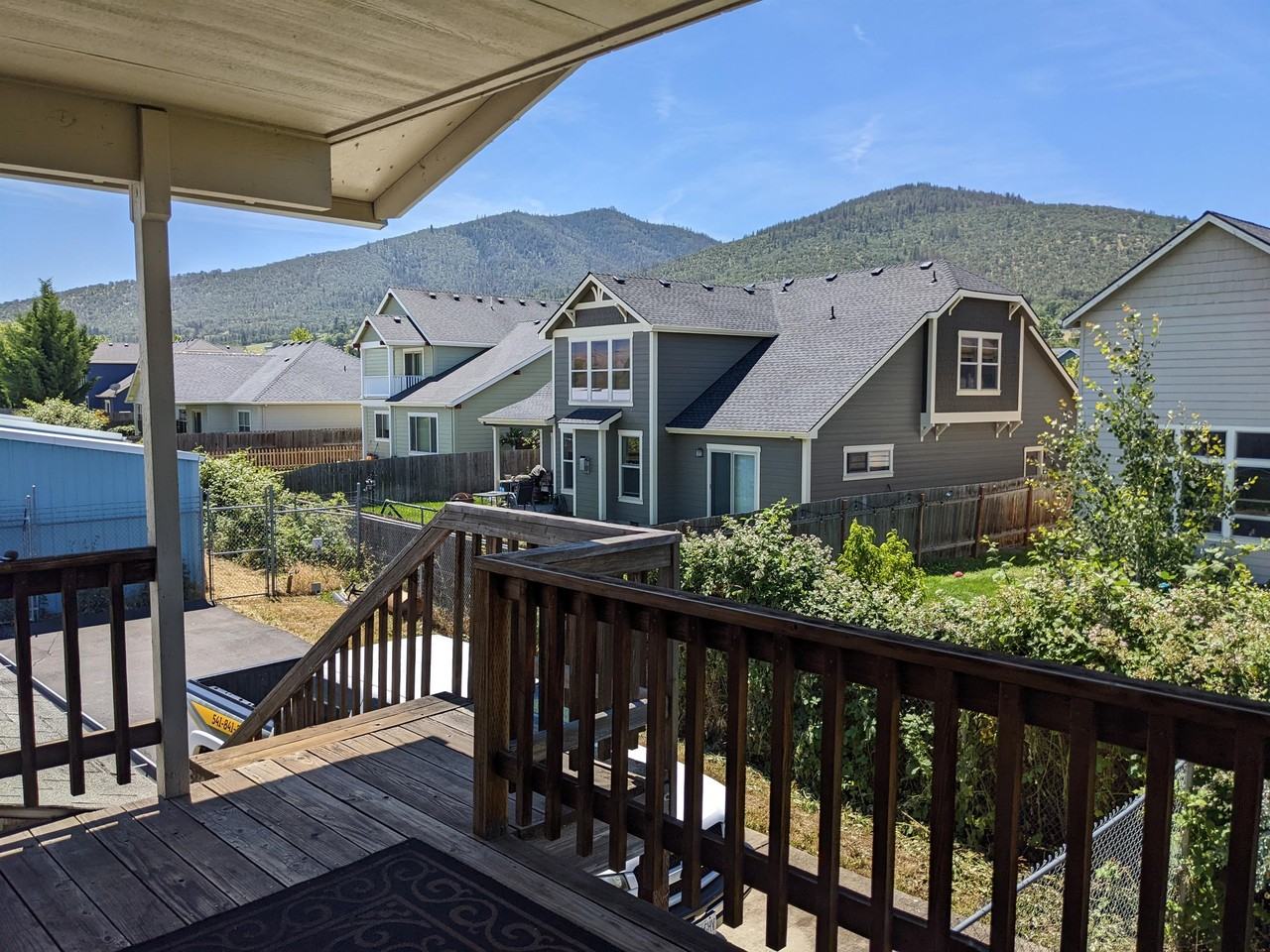 221 ID #, 1006 South Pacific Highway - Photo 2 of 16