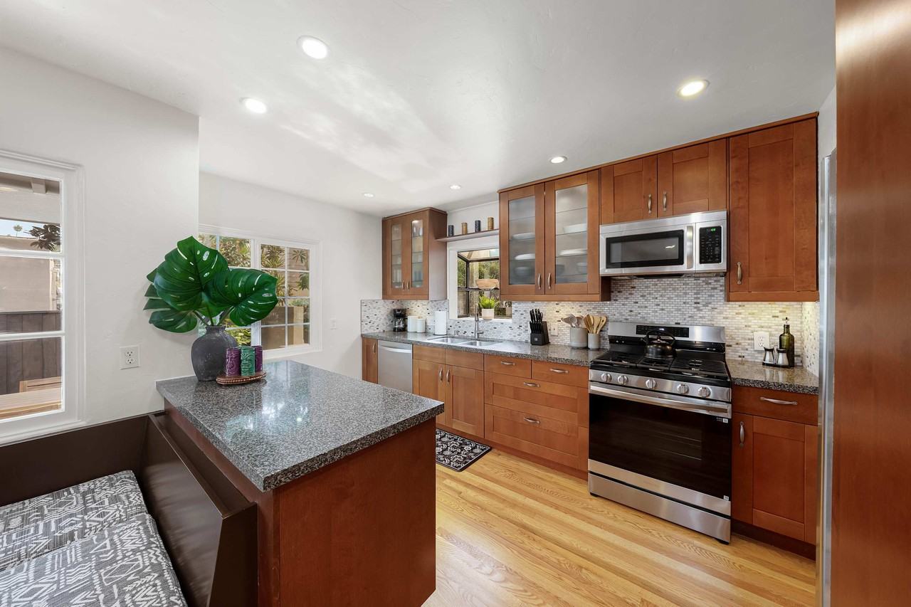 OB Hideaway - Photo 7 of 50