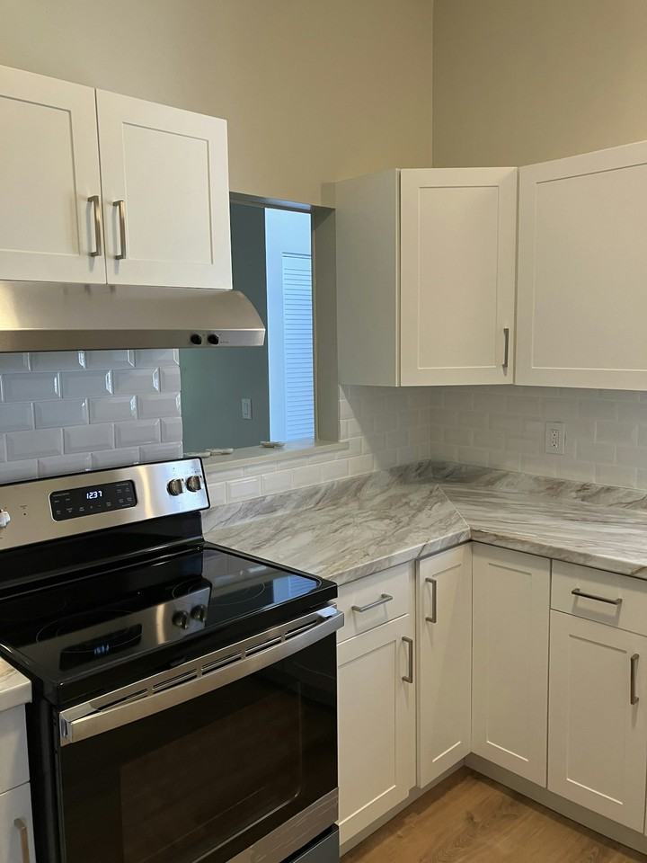 5711 Gallatin Lane, Unit 5711 - Photo 3 of 19