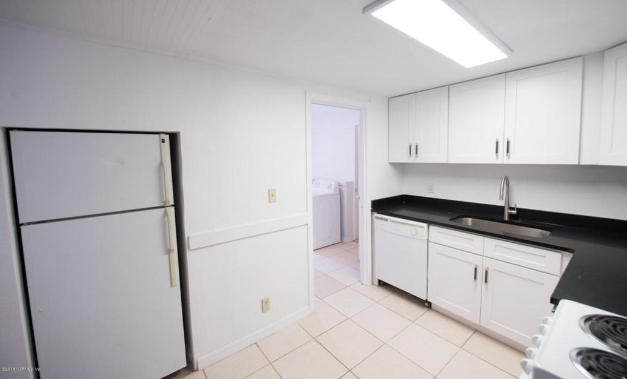 123 18th Avenue North - Photo 2 of 23