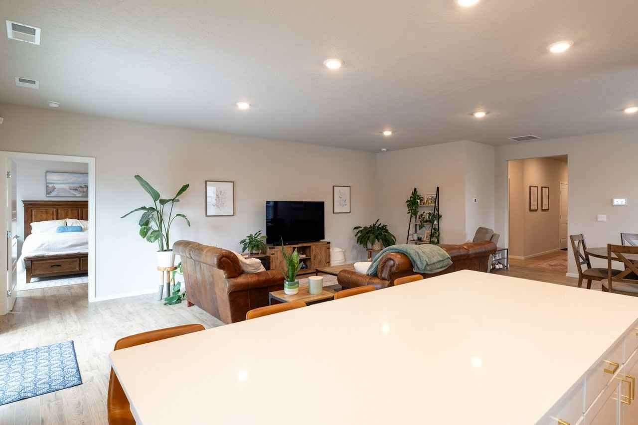 8210 Allora Road - Photo 2 of 17