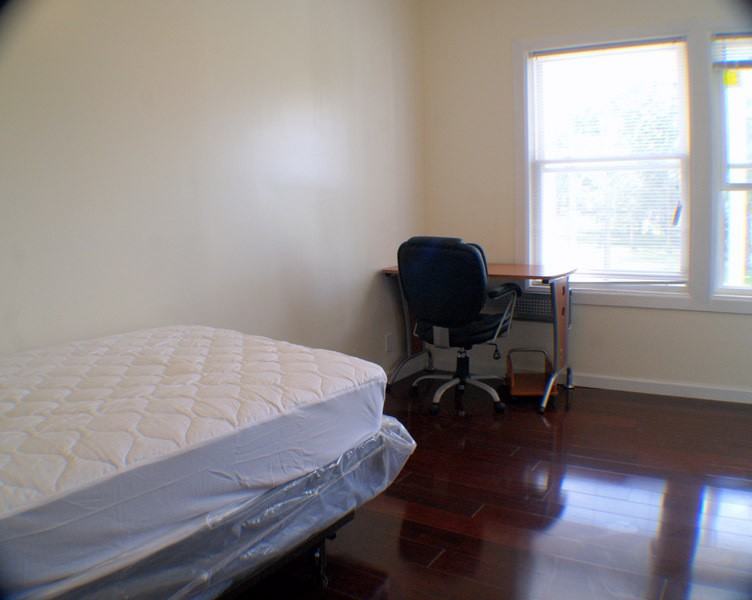 137 Lexington Ave - Photo 7 of 12