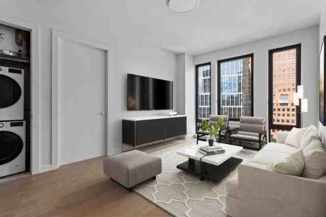 99 Fleet Place - Photo 3 of 10