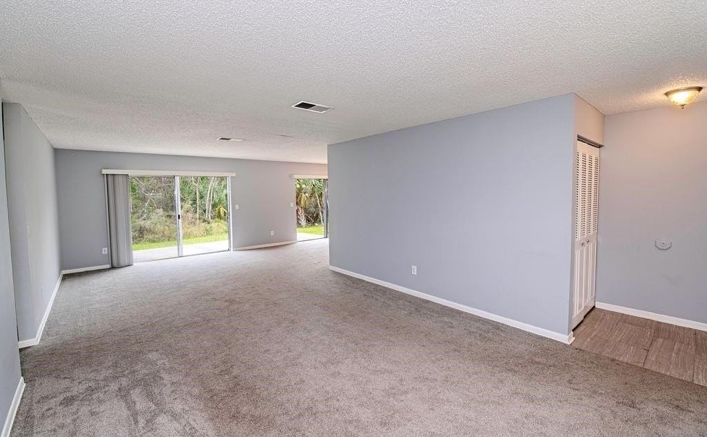 1061 Mindello Ave - Photo 7 of 26