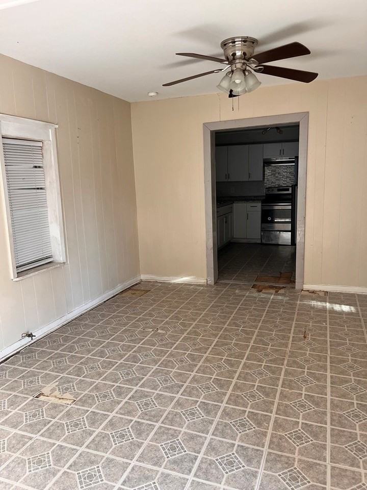 1295 Bryan Street - Photo 4 of 10