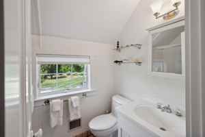 featured image of 43 Greenleaf Ln