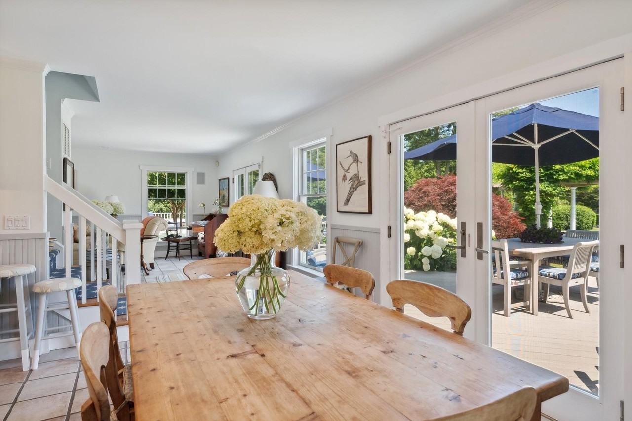 43 Greenleaf Ln - Photo 2 of 33