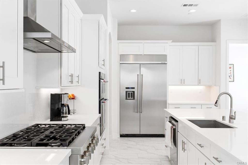 8331 N Clear Sky Way - Photo 3 of 8