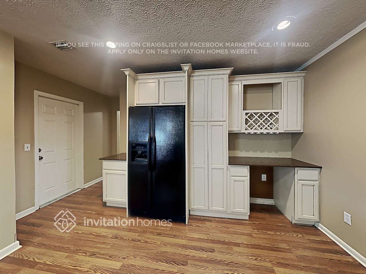 3827 Rolling Cir - Photo 6 of 21