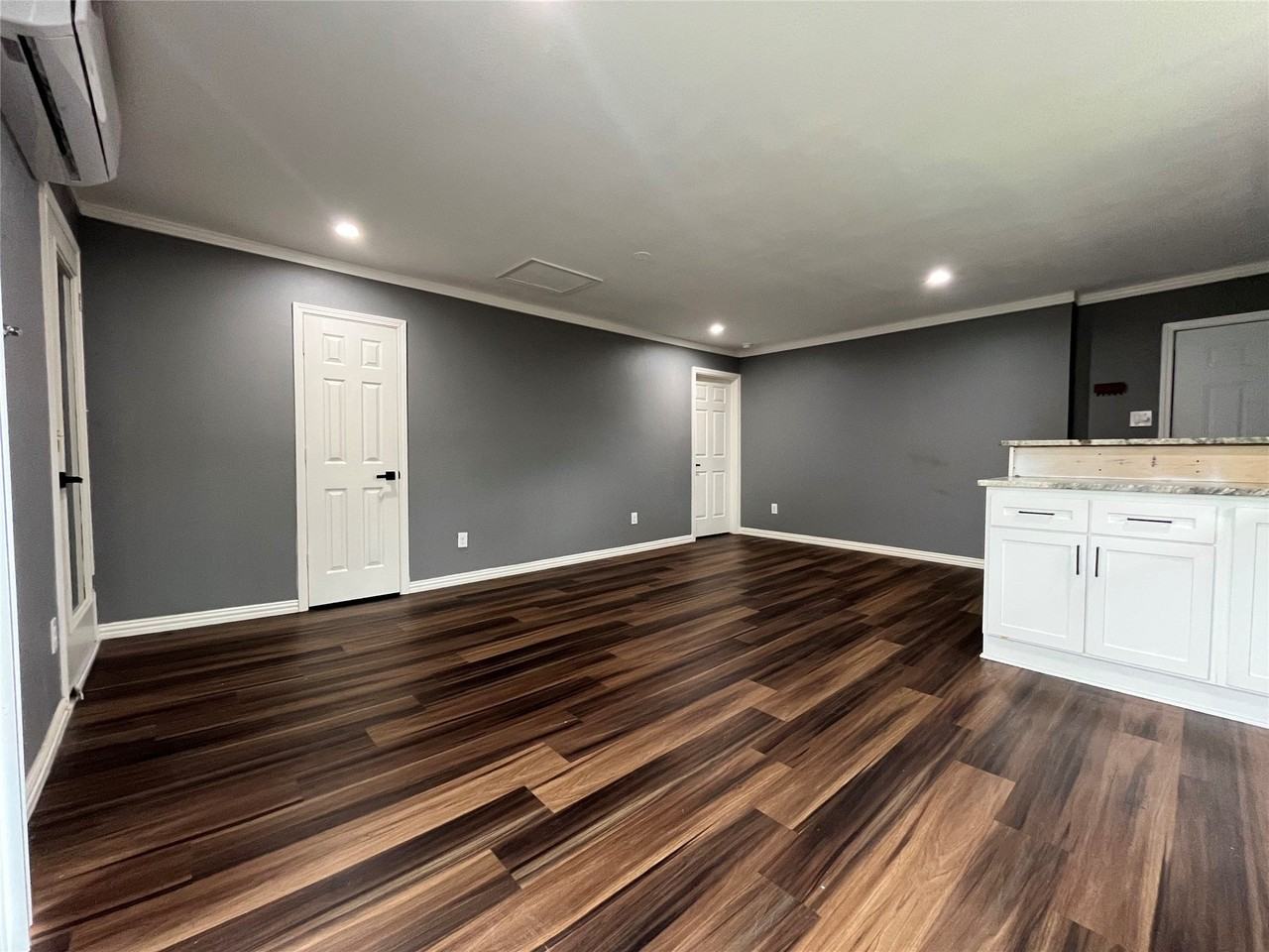 8106 Anacortes St - Photo 7 of 18