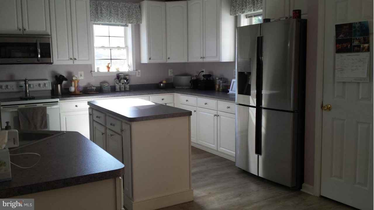 13425 Stowaway Ct - Photo 4 of 15