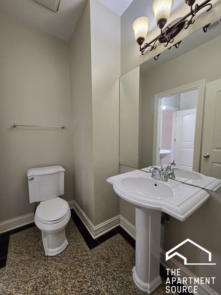 2338 W Morse Ave #2 - Photo 6 of 17