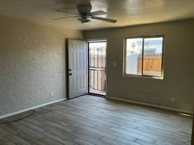 4027 E Moreland St - Photo 1 of 1