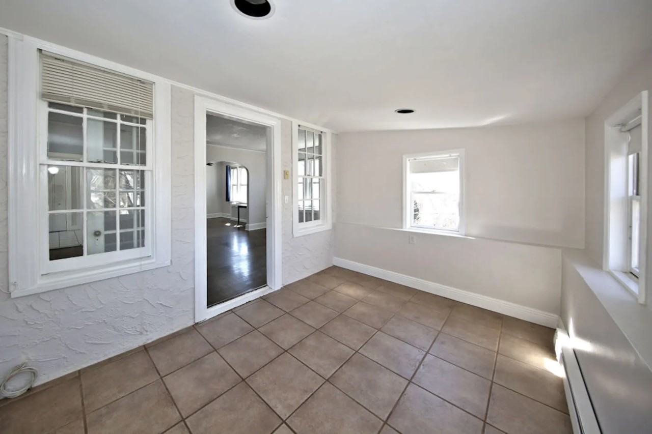 171 Harrison Ave Apt 2 - Photo 3 of 8