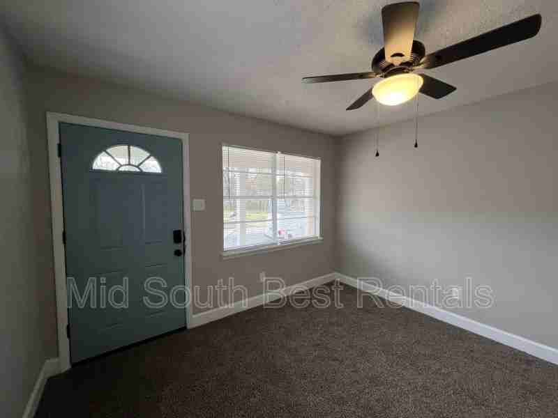 1848 Farrington St - Photo 2 of 7