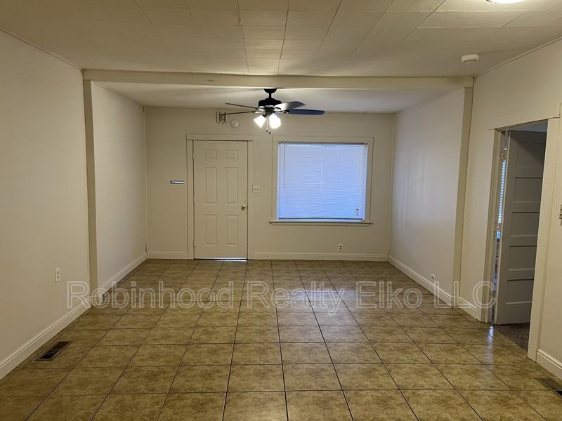 533 8th St - Photo 5 of 21