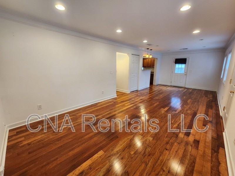 1021 Edie Ave Se - Photo 2 of 38