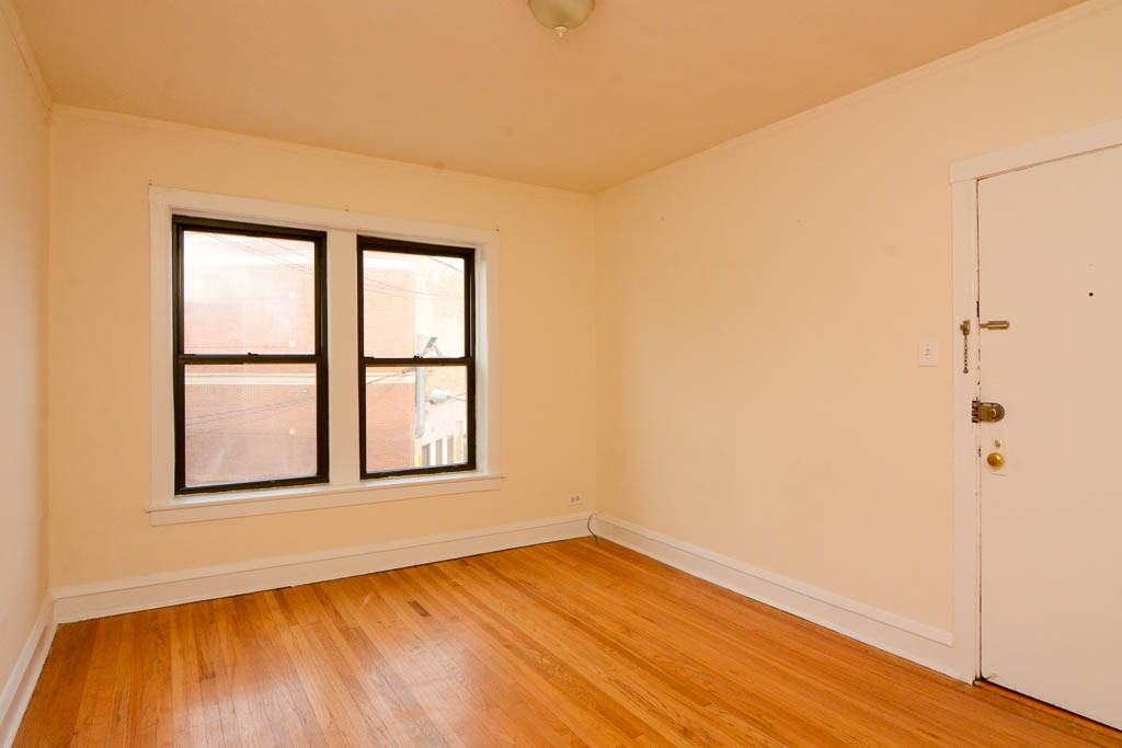 2714 N Spaulding Ave #2II - Photo 6 of 19