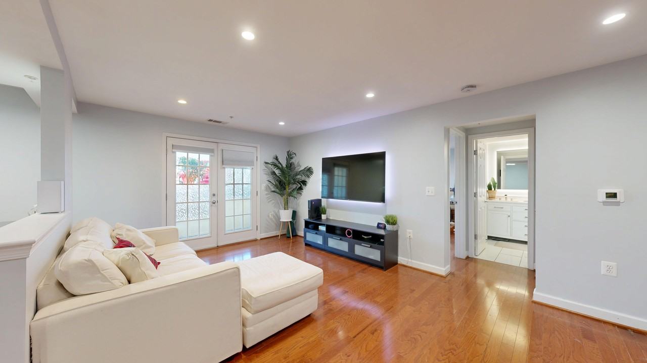 4127 S Four Mile Run Dr #201 - Photo 3 of 33