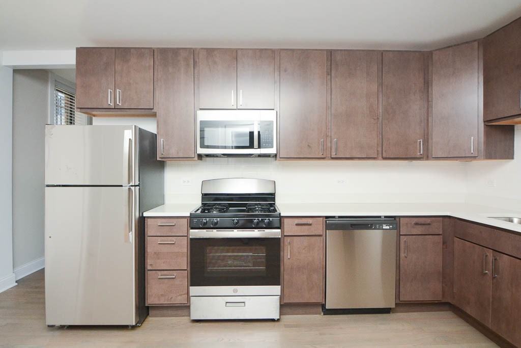 3405 W Fullerton Ave #2 - Photo 2 of 21