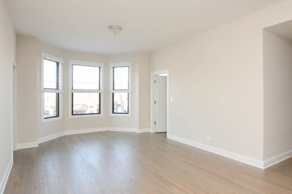 3405 W Fullerton Ave #2 - Photo 6 of 21