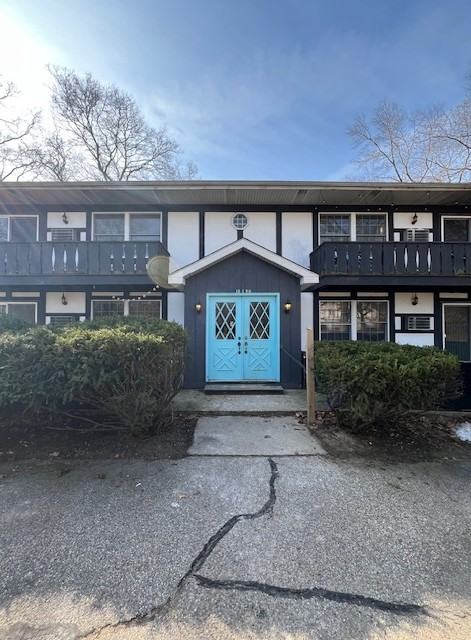 18256 Swiss Dr - Photo 2 of 23