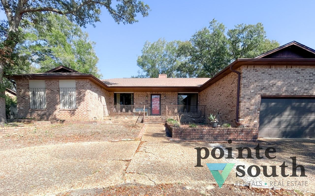 240 S 69th Ave - Photo 2 of 32