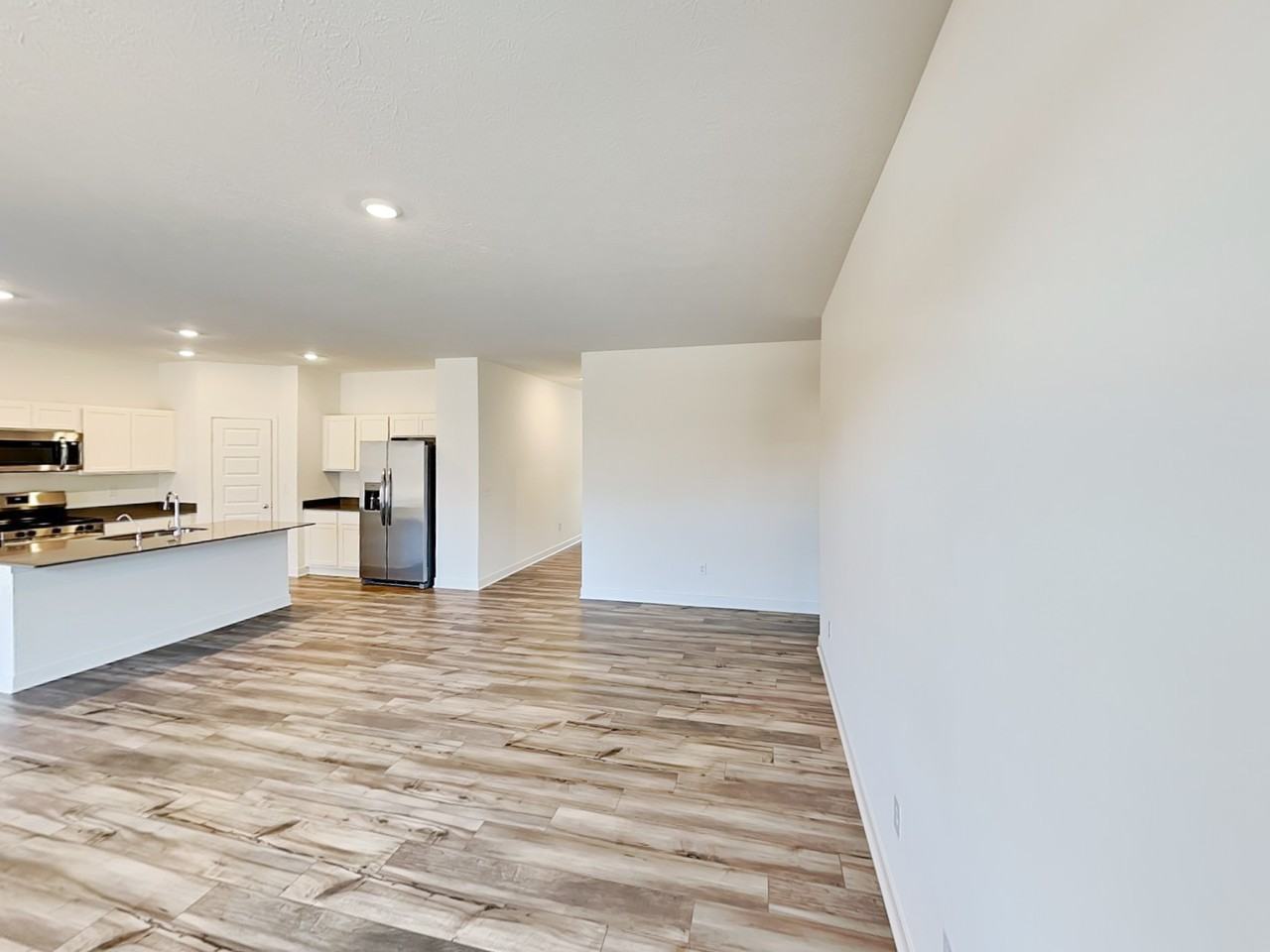 11710 Cotterill Way - Photo 2 of 16