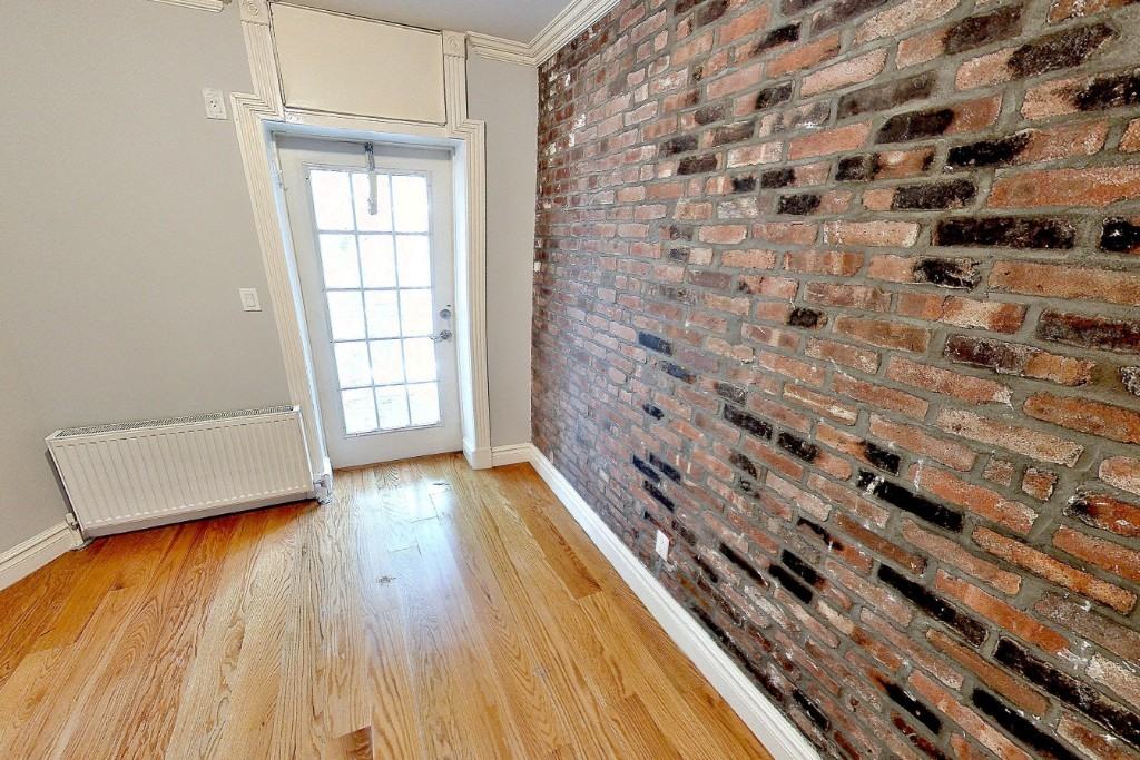 E 5th St #7 - Photo 5 of 5