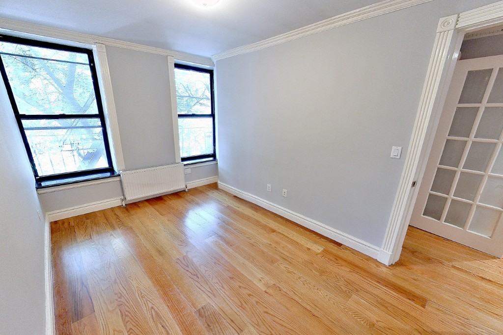 E 5th St #7 - Photo 2 of 5