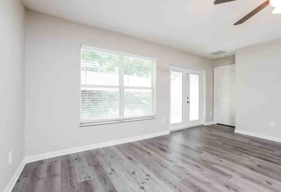 20824 Sullivan Ranch Blvd - Photo 3 of 16