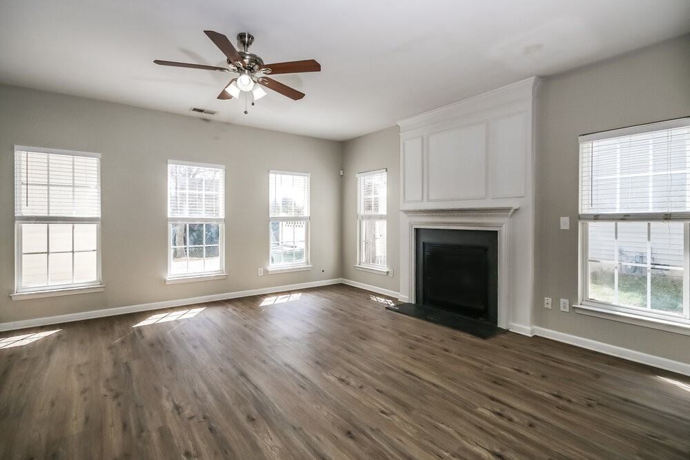 537 Georgetown Dr Nw - Photo 5 of 18