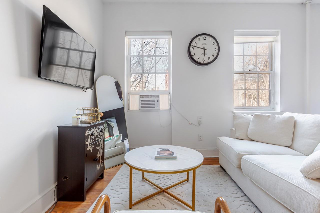 333 W 11th St #1055584P - Photo 4 of 15