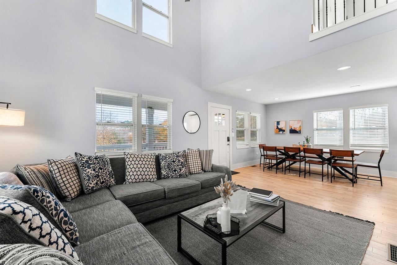 209 Clay St Se #1019260P - Photo 2 of 36