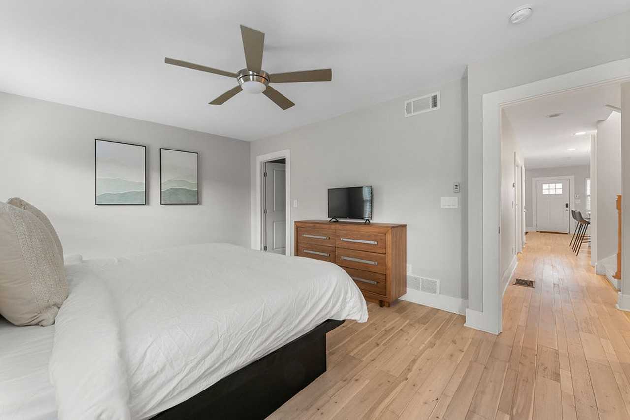 209 Clay St Se #1019260P - Photo 7 of 36